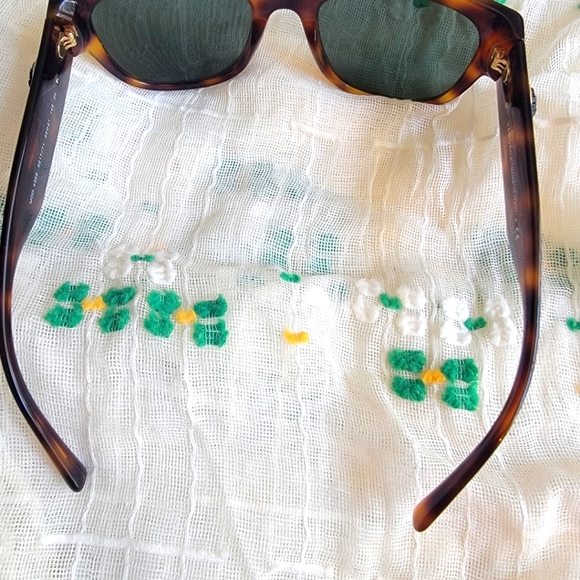 Authentic Versace Sunglasses - Picture 7 of 7